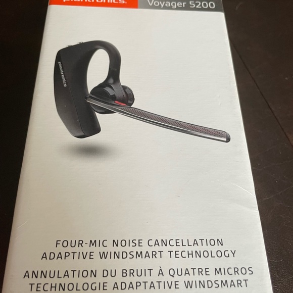 Plantronic voyager 5200 wireless Bluetooth headset